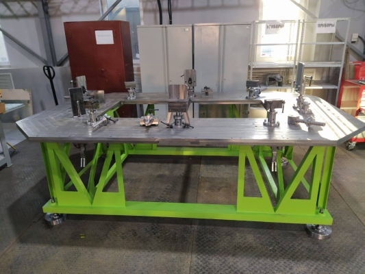 Стол сборки изделий спецназначения для ВПК Центр промышленной механики